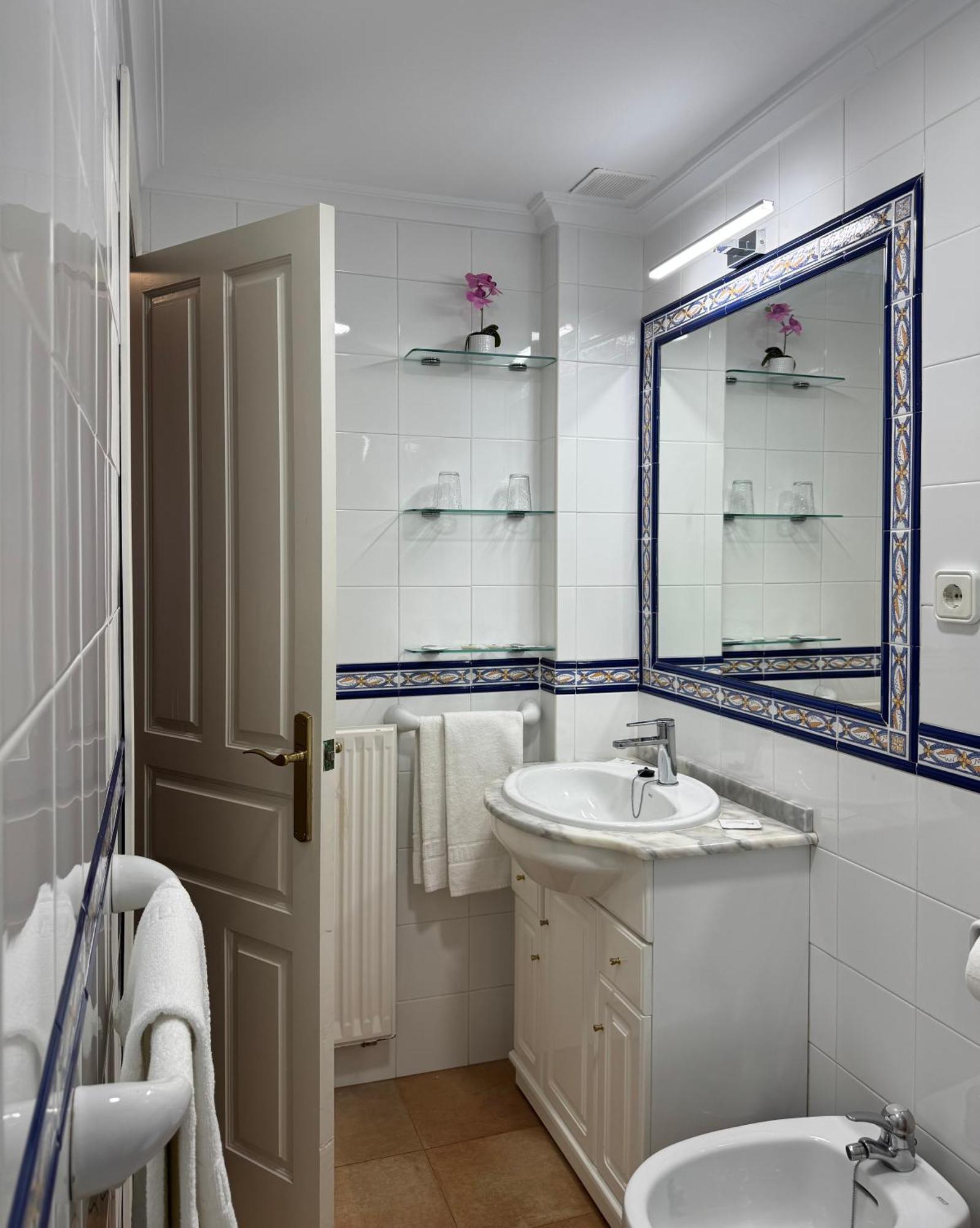 Apartamento El Rincon De Maria Сантильяна-дель-Мар Экстерьер фото