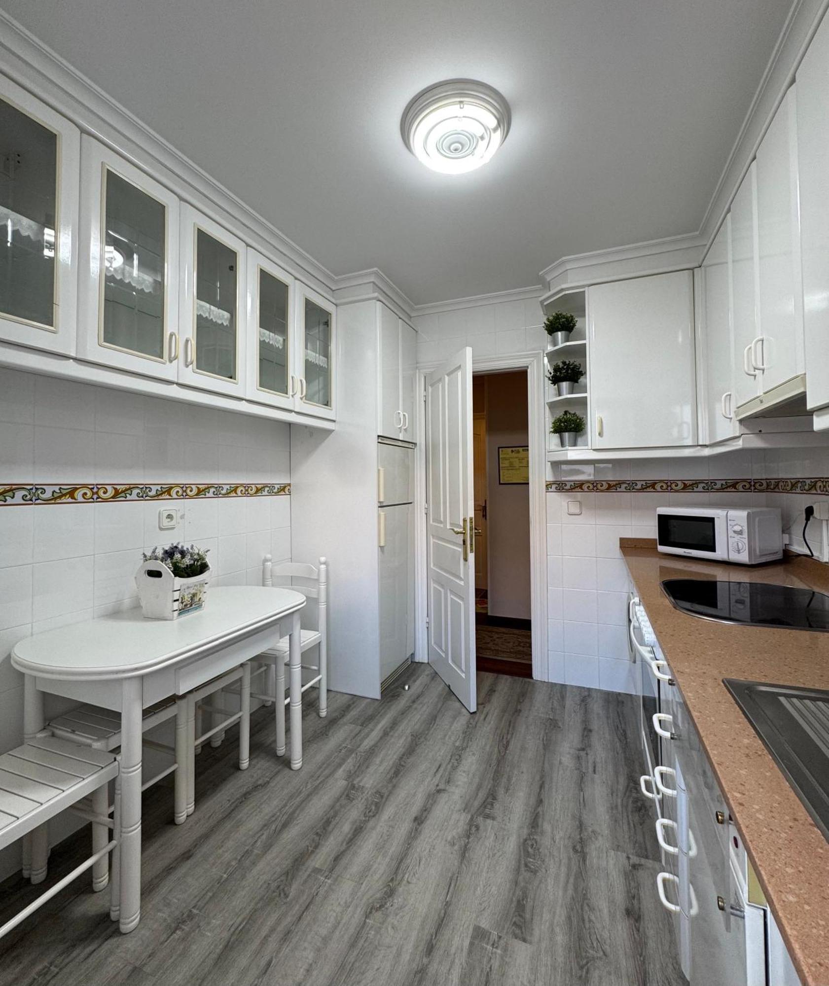 Apartamento El Rincon De Maria Сантильяна-дель-Мар Экстерьер фото